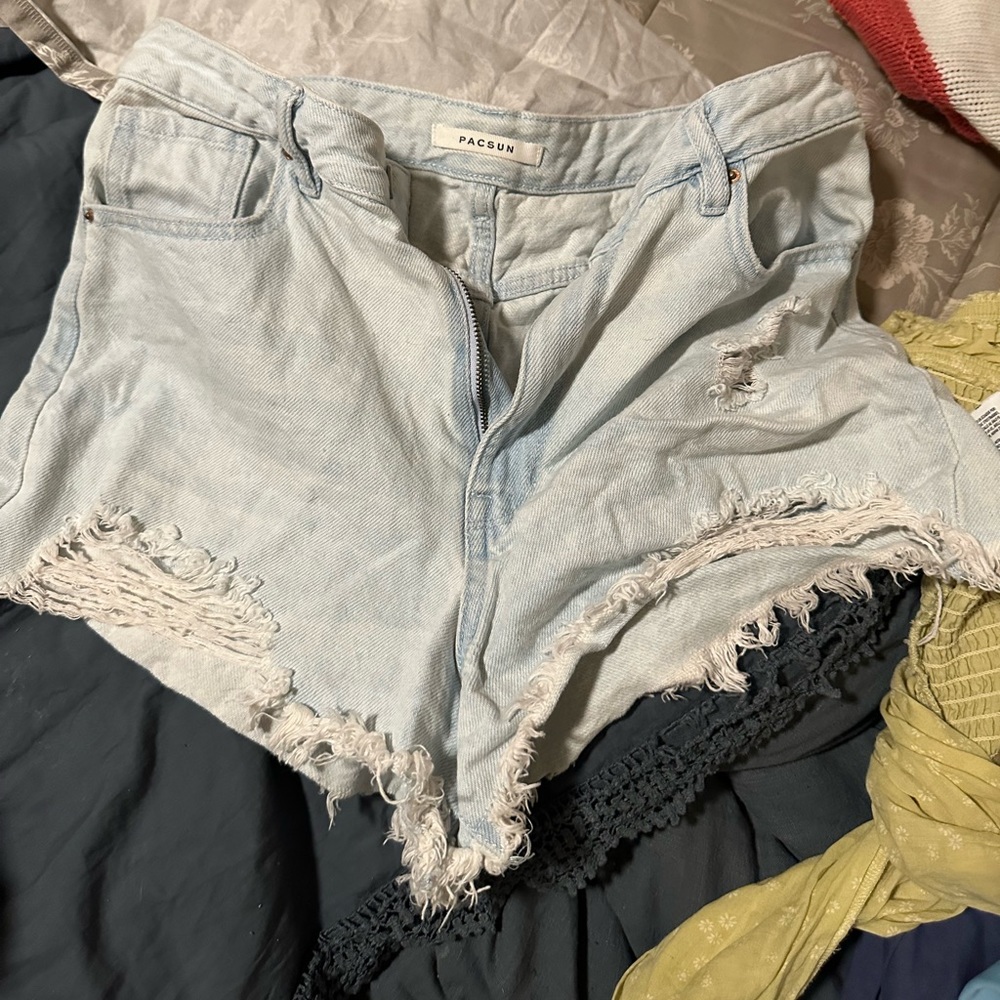 Pacsun- High rise festival Jean shorts size 29